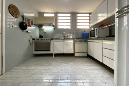 Apartamento à venda com 3 quartos, sendo 1 suíte, em Santa Cecília, São Paulo, SP