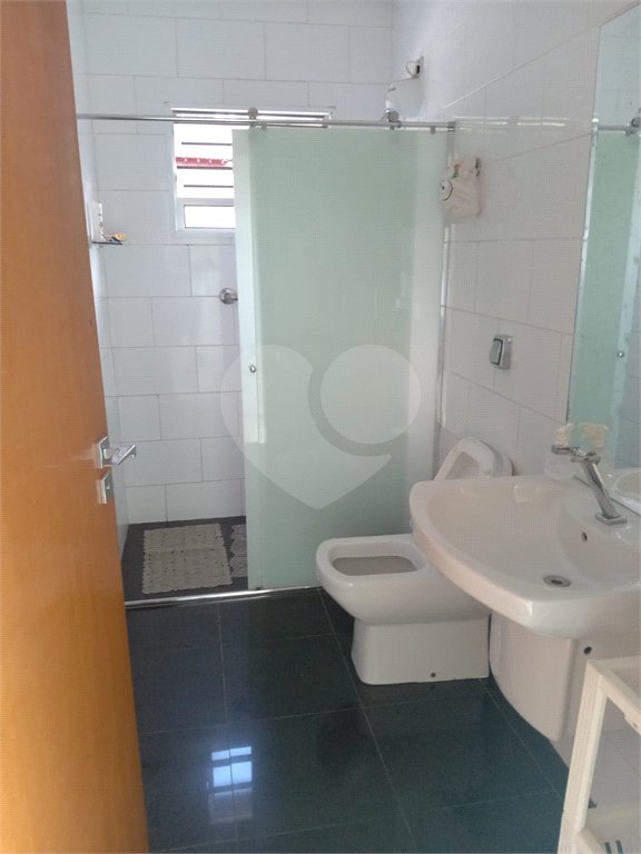 Sobrado à venda ou para alugar com 4 quartos, sendo 2 suítes, em Serra da Cantareira, Mairiporã, SP