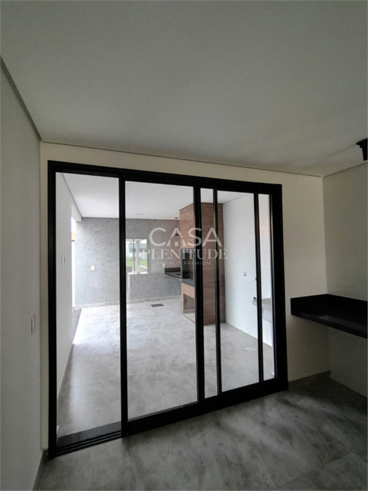 Casa em condomínio à venda com 3 quartos, sendo 1 suíte,  em Horto Florestal, Sorocaba, SP