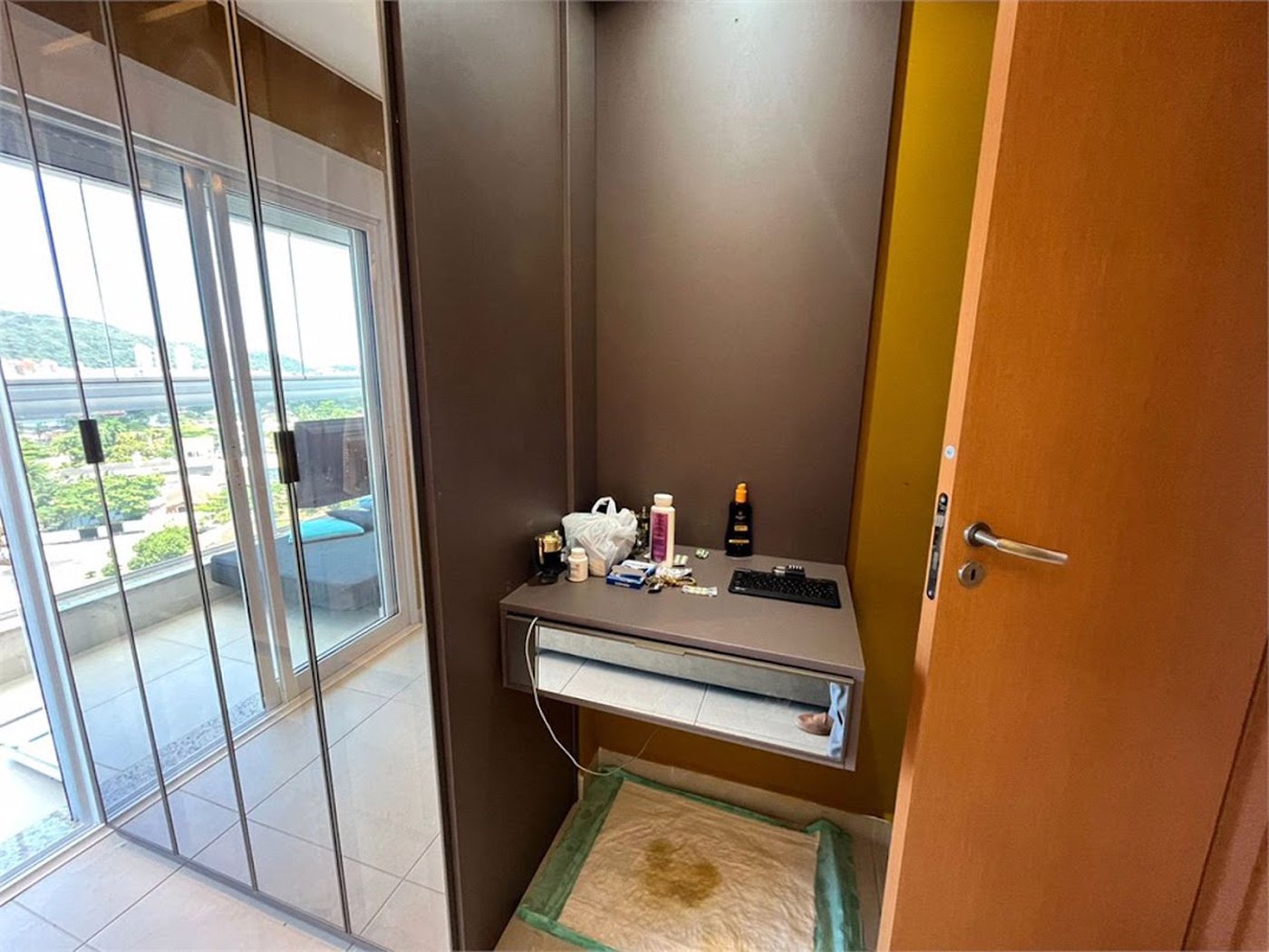 Apartamento Residencial à venda, Jardim Virginia, Guarujá - AP0995.