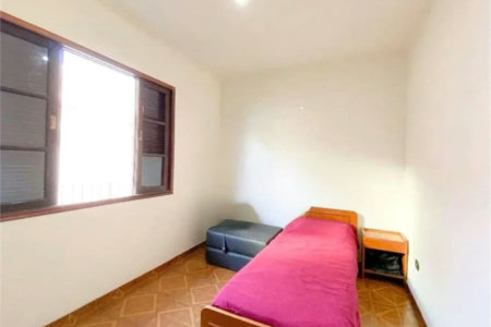 Sobrado à venda com 4 quartos em Vila Ipojuca, São Paulo, SP