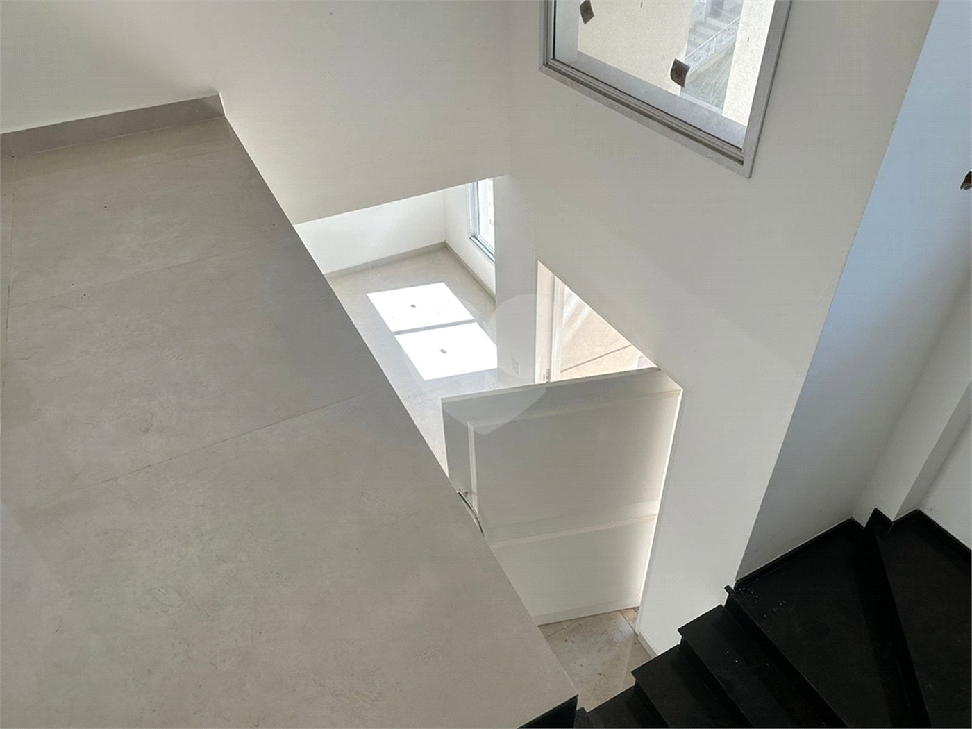 Casa à venda com 4 suítes no condomínio Villaggio Houda, São Paulo - SP