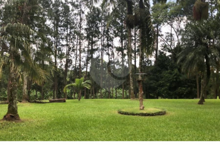 Chácara à venda com 5 quartos, sendo 2 suítes, em Taiaçupeba, Mogi das Cruzes, SP
