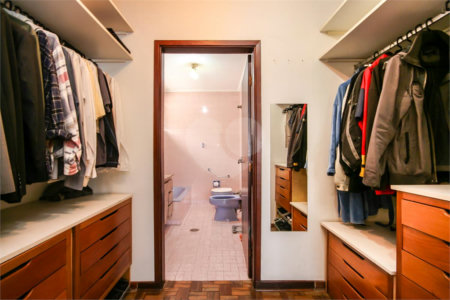 Casa à venda com 3 quartos, sendo 1 suíte, em Alto da Lapa, São Paulo, SP