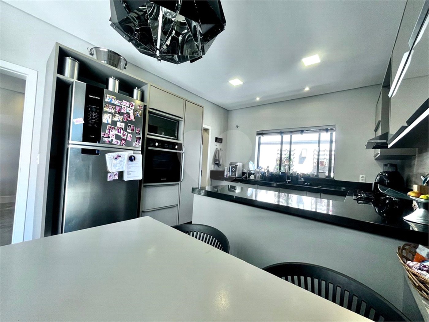 Casa à venda com 3 suítes em Vila Popular, Itapetininga, SP
