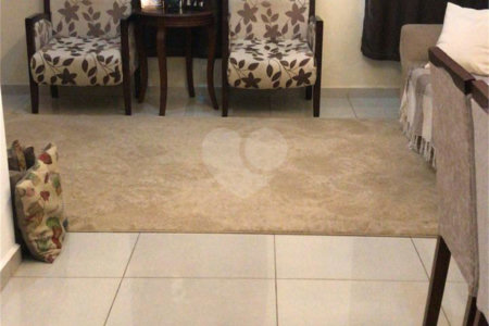 Casa à venda com 3 quartos, sendo 1 suíte,  no condomínio Horto Florestal II, Sorocaba - SP