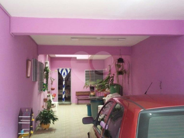 Sobrado à venda com 3 quartos em Parque Peruche, São Paulo, SP