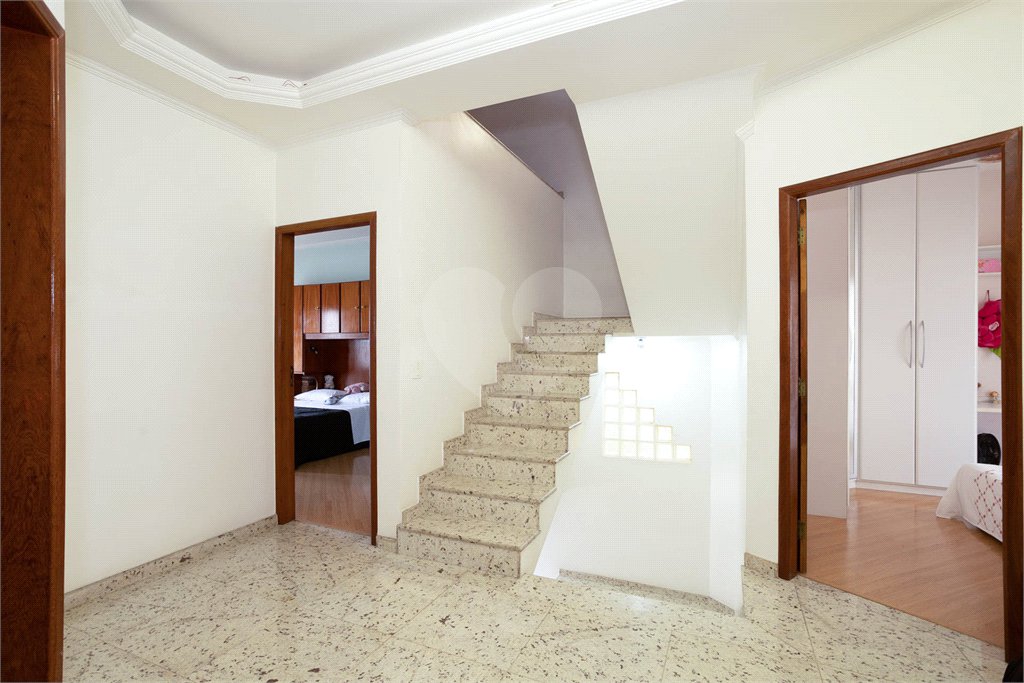 Casa à venda com 3 quartos, sendo 1 suíte, em Jardim Santa Clara, Guarulhos, SP