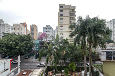 Apartamento à venda com 4 quartos, sendo 2 suítes, em Moema, São Paulo, SP