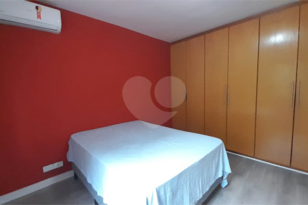 Sobrado à venda com 3 quartos, sendo 1 suíte, em Jardim Prudência, São Paulo, SP
