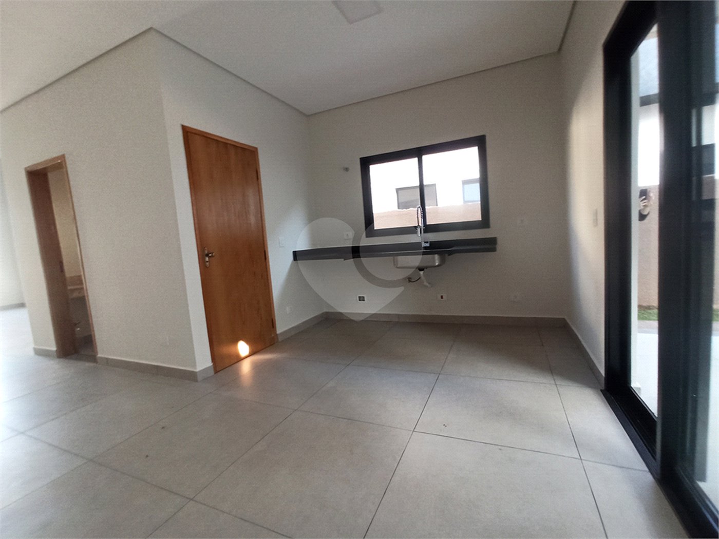 Casa à venda com 3 quartos, sendo 1 suíte, no condomínio Buona Vita, Atibaia - SP