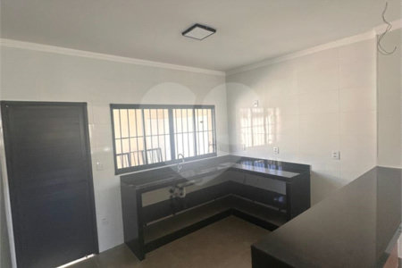 Casa à venda com 4 quartos em Vila Cidade Industrial (vila Xavier), Araraquara, SP