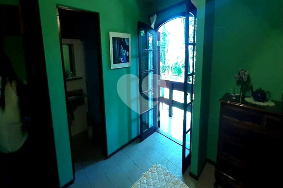Casa Térrea à venda com 5 quartos, sendo 4 suítes, em Serra da Cantareira, Mairiporã, SP