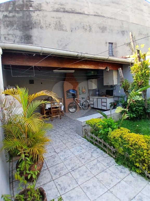Sobrado à venda com 4 quartos, sendo 2 suítes, em Vila Constança, São Paulo, SP