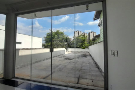 Sobrado à venda com 6 quartos, sendo 5 suítes, no Centro, São Bernardo do Campo, SP