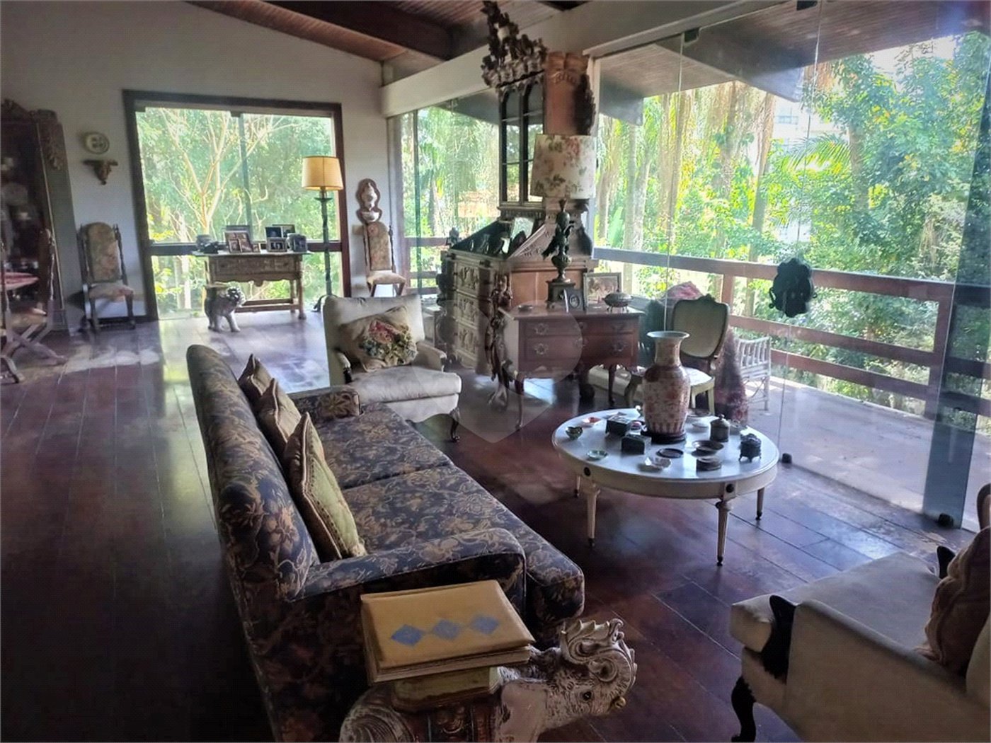 Casa à venda com 3 quartos, sendo 2 suítes, em Morumbi, São Paulo, SP