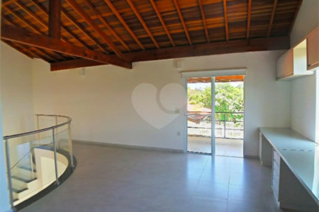 Casa à venda com 3 suítes no condomínio Terras de São Francisco, Vinhedo - SP
