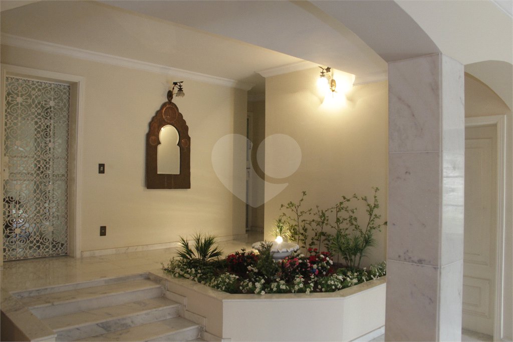 Casa à venda ou para alugar com 5 suítes em Jardim Leonor, São Paulo, SP