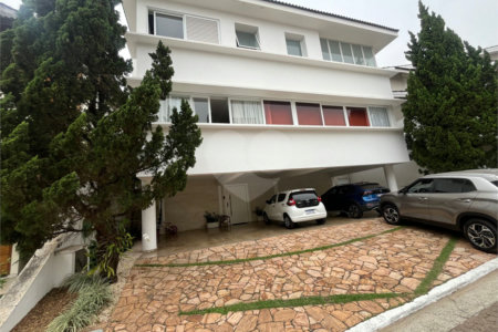 Casa à venda com 6 suítes no condomínio Chácara Francesa, São Paulo - SP
