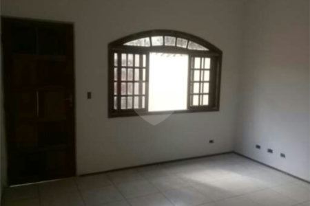 Sobrado à venda com 3 quartos, sendo 1 suíte, em Jardim Monte Kemel, São Paulo, SP