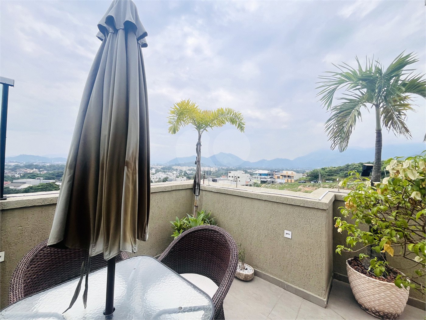Apartamento à venda com 3 quartos, sendo 1 suíte, em Campo Grande, Rio de Janeiro, RJ