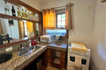 Casa à venda com 4 suítes no condomínio Quinta do Lago, Petrópolis - RJ