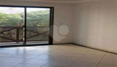 Apartamento à venda com 3 quartos, sendo 1 suíte,  em Vila Vermelha, São Paulo, SP