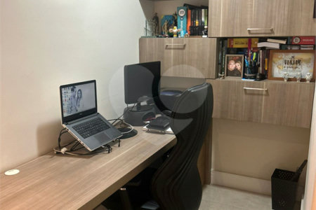 Apartamento à venda com 2 suítes em Parque Reboucas, São Paulo, SP