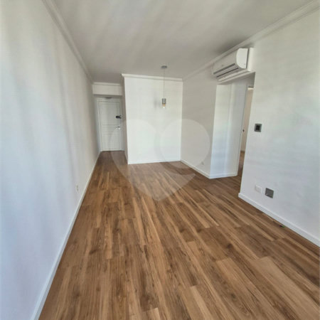 Apartamento para venda em Moema com 2 quartos, sendo 1 suíte, 1 vaga, 62 m²