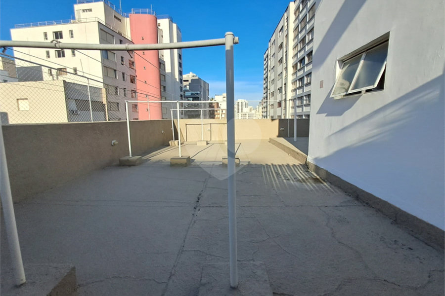 Apartamento à venda com 3 quartos, sendo 1 suíte,  em Paraíso, São Paulo, SP