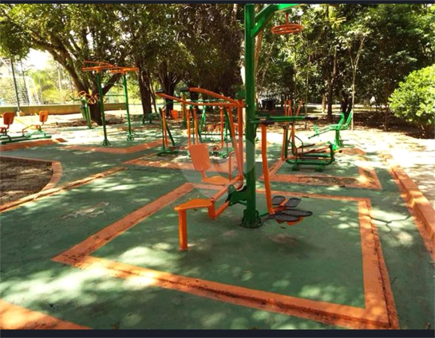 Terreno à venda no condomínio Vale do Lago, Sorocaba - SP