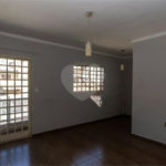 Casa à venda com 5 quartos, sendo 1 suíte, em Vila Rosália, Guarulhos, SP