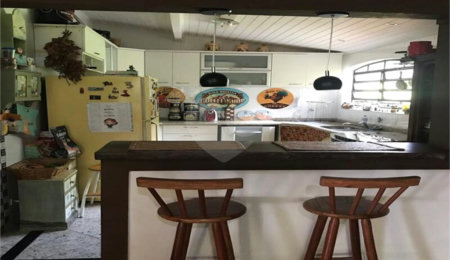 Casa Térrea à venda com 3 quartos, sendo 1 suíte,  em Serra da Cantareira, Mairiporã, SP