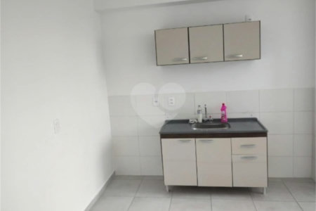 Apartamento à venda com 2 quartos em Guaiaúna, São Paulo, SP