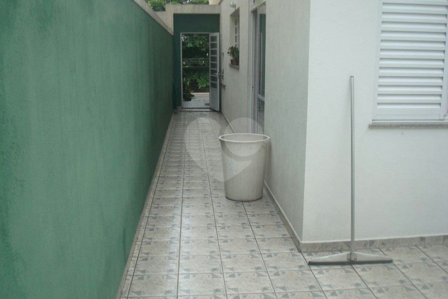 Sobrado à venda com 3 quartos, sendo 1 suíte,  em Parque Peruche, São Paulo, SP