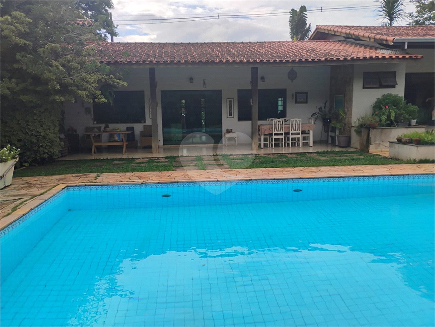 Casa à venda com 3 quartos, sendo 1 suíte,  em Vila Suissa, Mogi das Cruzes, SP
