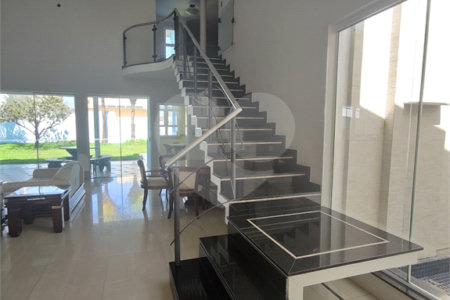 Casa à venda com 3 suítes no condomínio Residencial Suzano, Suzano - SP