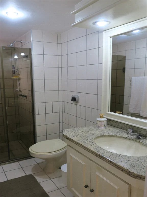 Apartamento à venda com 3 suítes em Vila Suzana, São Paulo, SP