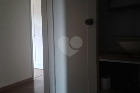 Apartamento à venda com 3 quartos, sendo 1 suíte,  em Cambuci, São Paulo, SP