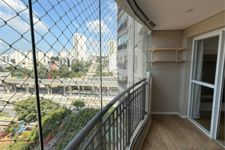 Apartamento à venda com 3 quartos, sendo 1 suíte, em Jardim Aeroporto, São Paulo, SP