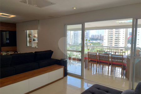 Apartamento à venda com 3 quartos, sendo 1 suíte,  no Centro, São Bernardo do Campo, SP
