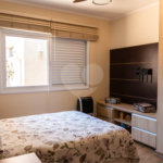 Casa à venda com 5 quartos, sendo 4 suítes, no condomínio Flamboyant, Atibaia - SP
