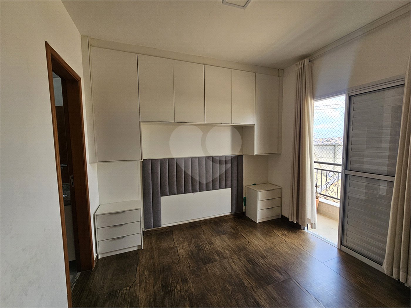 Sobrado à venda com 3 quartos, sendo 1 suíte,  em Vila Nivi, São Paulo, SP