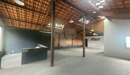 Salão Comercial à venda em Samambaia, Mairiporã, SP