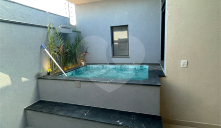Casa à venda com 3 quartos, sendo 2 suítes, no condomínio Residencial Jardim, Sorocaba - SP