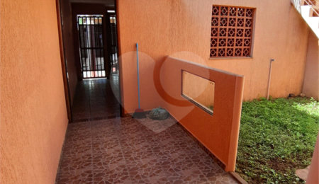 Sobrado à venda com 3 quartos, sendo 1 suíte,  em Tremembé, São Paulo, SP