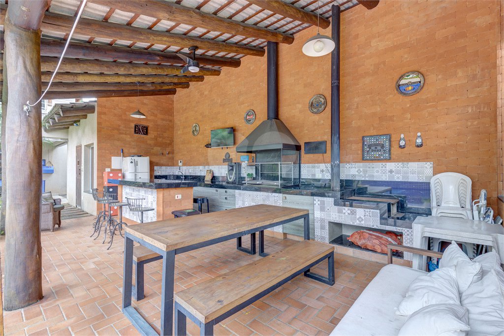 Casa à venda com 4 suítes em Chácara Flora, São Paulo, SP