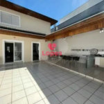 CASA A VENDA EM CONDOMINIO COM 256M², 4 DORMITORIOS, 1 SUITE MASTER, 4 VAGAS - BAIRRO URBANOVA - SÃ