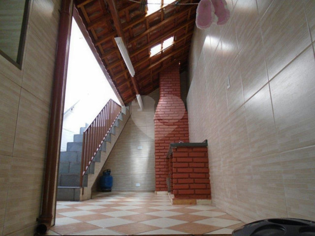 Sobrado à venda com 3 quartos, sendo 1 suíte,  em Parada Inglesa, São Paulo, SP