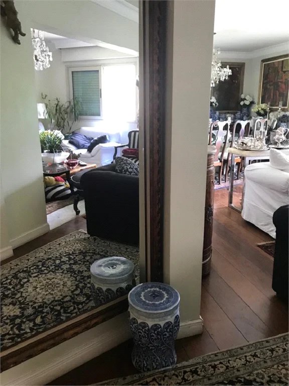 Apartamento à venda com 3 suítes em Vila Morumbi, São Paulo, SP